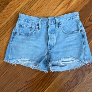 levi’s 501 womens shorts size 27